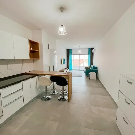 Sea View In Caesar Blue With Aqua Park Daire